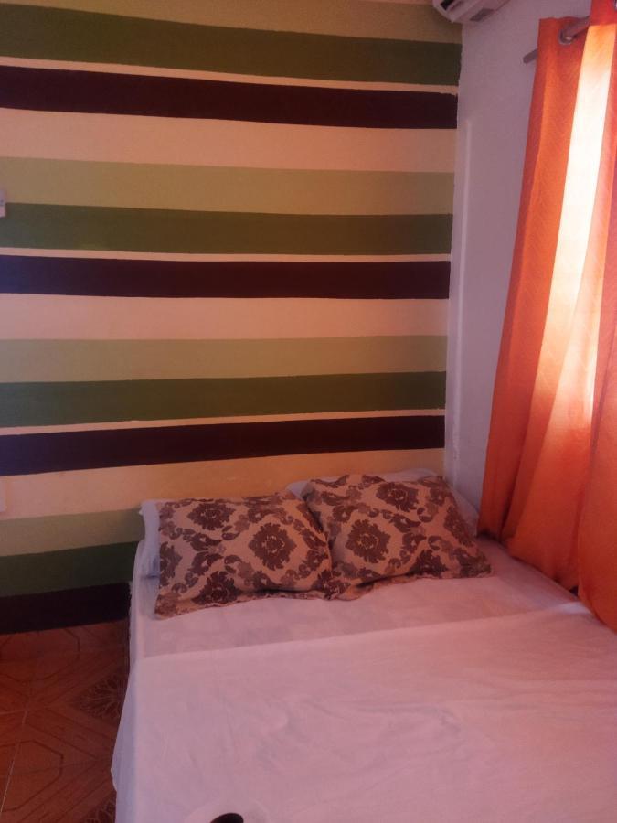 Ofiuras Hostal Colon Extérieur photo